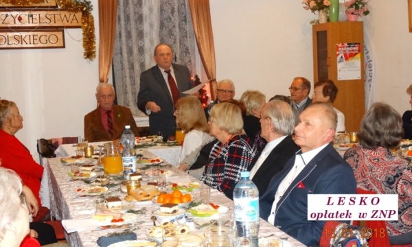 Wiecz&oacute;r kolęd leskich nauczycieli-senior&oacute;w