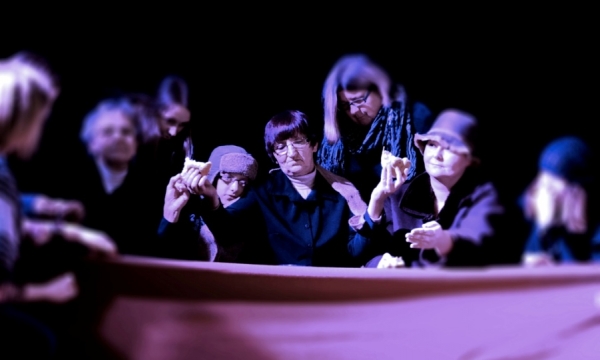 &bdquo;Brat naszego Boga&rdquo; Karola Wojtyły w wykonaniu mieszkańc&oacute;w gminy Czarna otworzył spotkanie podsumowujące projekt Razem.